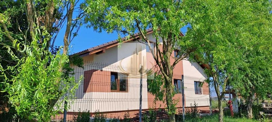 Duplex cu 3 camere cu Canalizare în Săcălaz