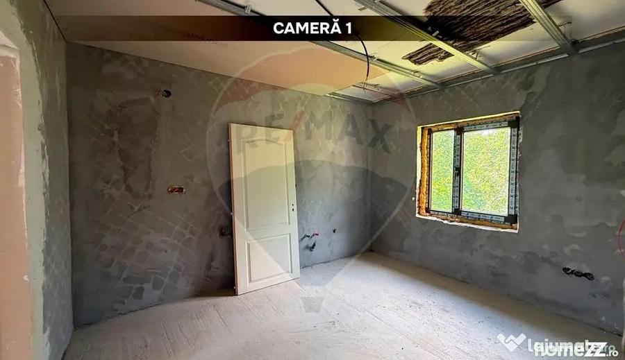 Casă cu 2 camere cu Teren 2628 Mp în Hovrila