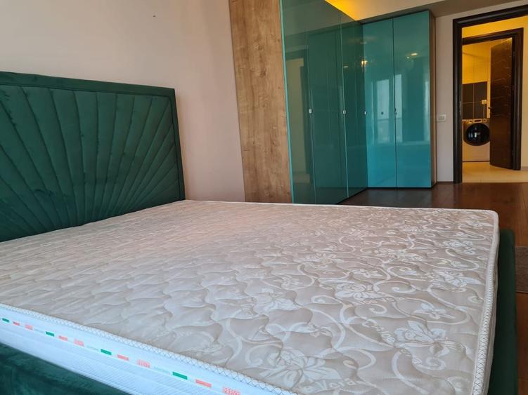 Apartament cu 3 camere semidecomandat, mobilat în Pipera