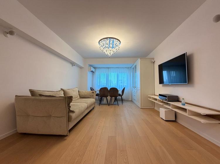 Apartament cu 4 camere decomandat, mobilat în Unirii