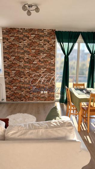 Apartament cu 2 camere semidecomandat, mobilat în Florești