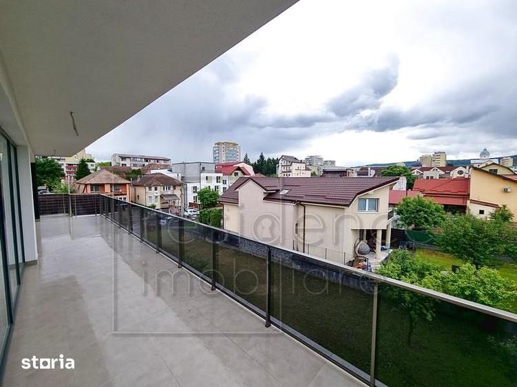 Casă cu 6 camere cu Teren 300 Mp în Gheorgheni