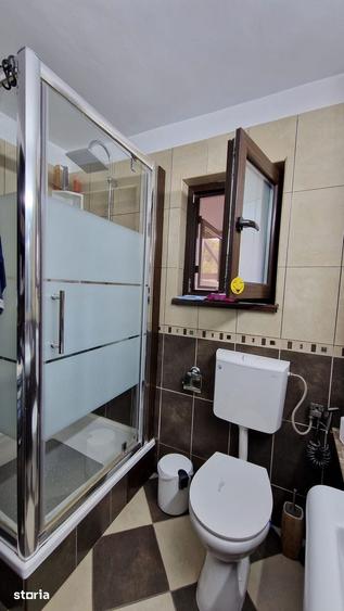 Casă cu 5 camere cu Teren 477.53 Mp în Berceni