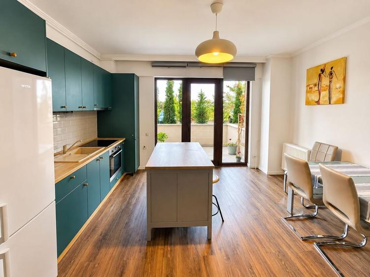 Apartament cu 2 camere semidecomandat, mobilat în Europa