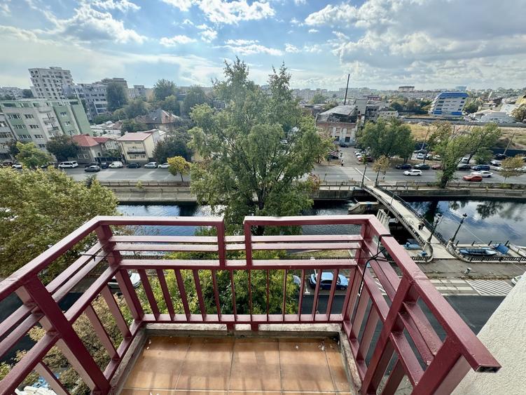 Garsonieră decomandată, mobilată în Timpuri Noi
