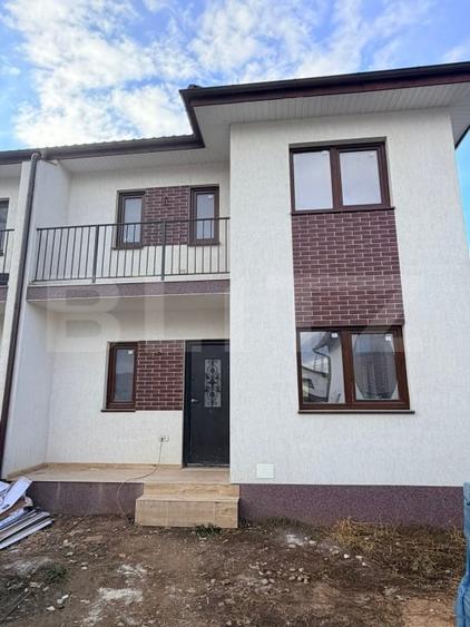 Duplex cu 4 camere cu Teren 250 Mp în Tărlungeni