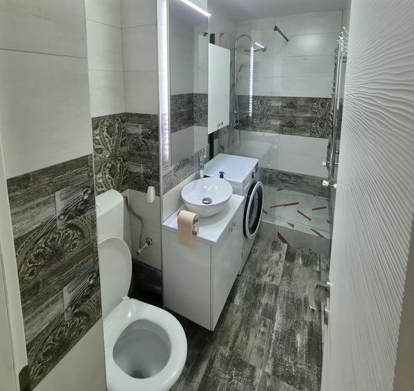 Apartament cu 2 camere semidecomandat în Exterior Vest