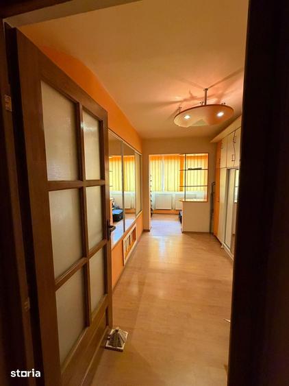 Apartament 4 camere, Craiovi?a centrala 2/4 - 6