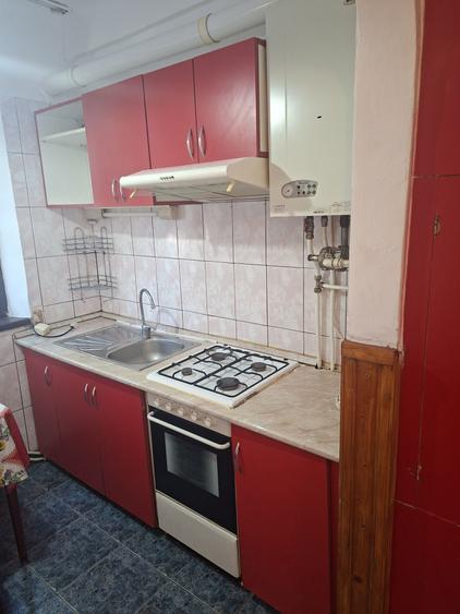 Apartament cu 2 camere decomandat în Exterior Vest