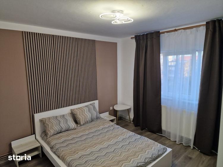Apartament cu 2 camere decomandat în Aradului
