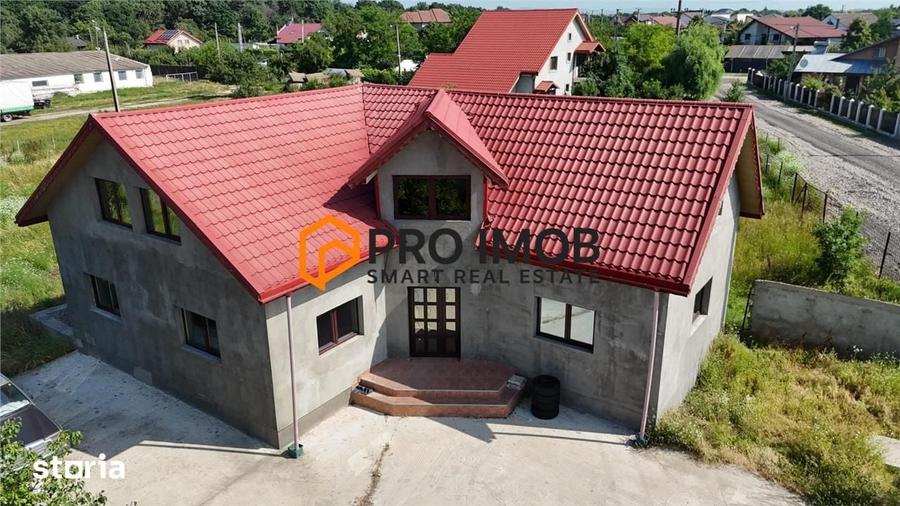 Casă cu 4 camere decomandat cu Teren 995 Mp în Costești