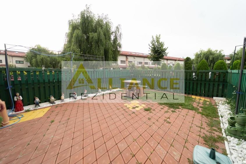 Casă individuală cu 4 camere cu Canalizare în Central