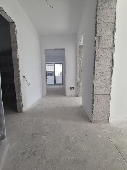 Apartament cu 2 camere decomandat în Theodor Pallady
