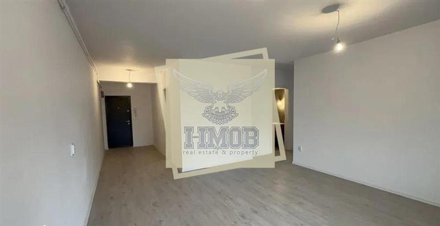 Apartament cu 4 camere decomandat în Exterior Sud