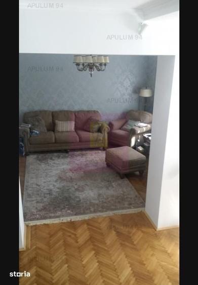 Casă cu 6 camere cu Teren 220 Mp în Drumul Taberei