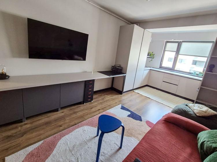 Garsonieră semidecomandată, mobilată în Pipera