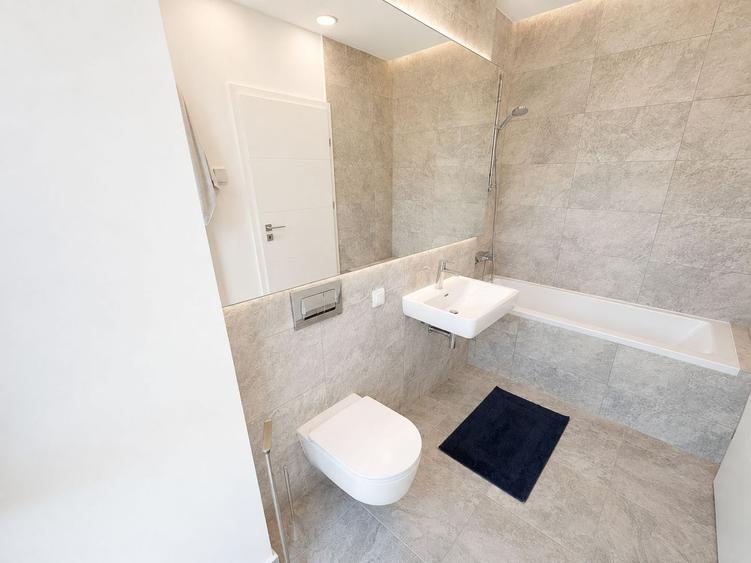 Apartament cu 2 camere în P-ta Presei Libere