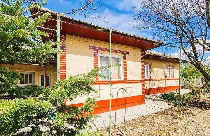 Casă cu Teren 931 Mp în Gheorghe Doja