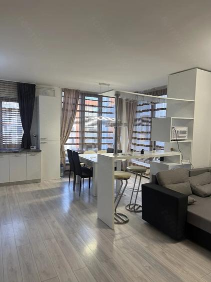 Apartament cu 2 camere semidecomandat în Torontalului