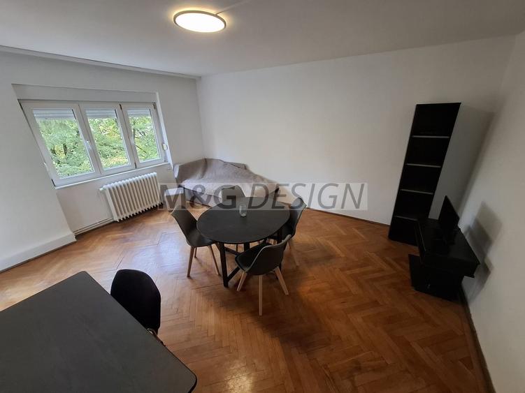 Apartament cu 2 camere decomandat, mobilat în Medicină