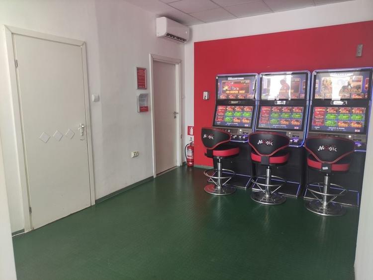 Spațiu comercial, de 74 mp, în Exterior Vest