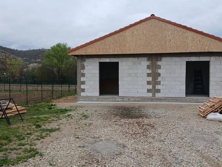 Casă cu 3 camere în Chimindia