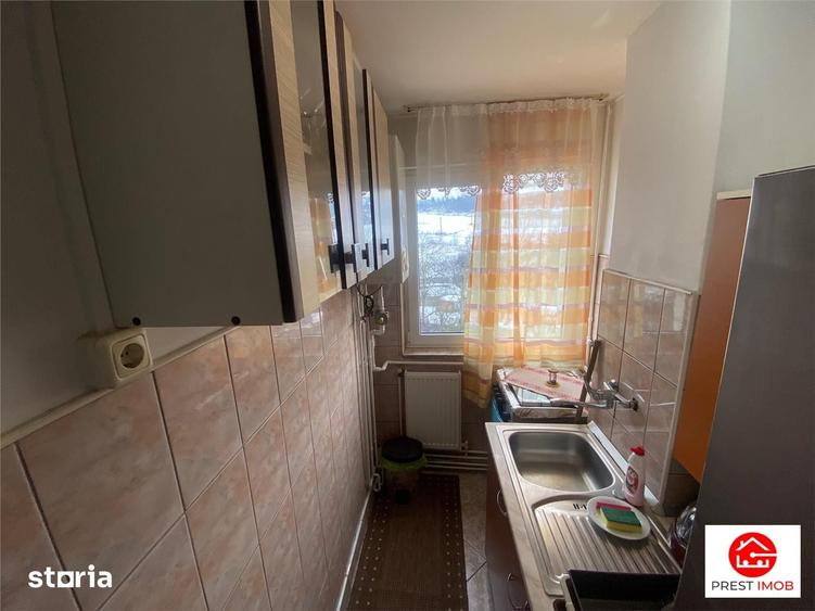 Apartament cu 2 camere semidecomandat în Central