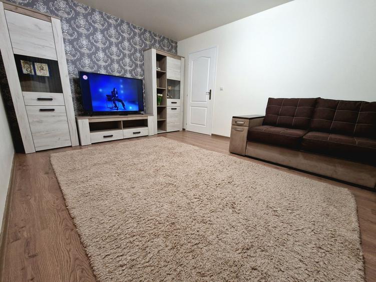 Apartament cu 2 camere decomandat în Cug