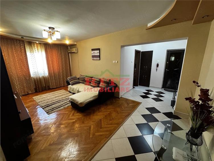 Apartament cu 3 camere semidecomandat în Ultracentral
