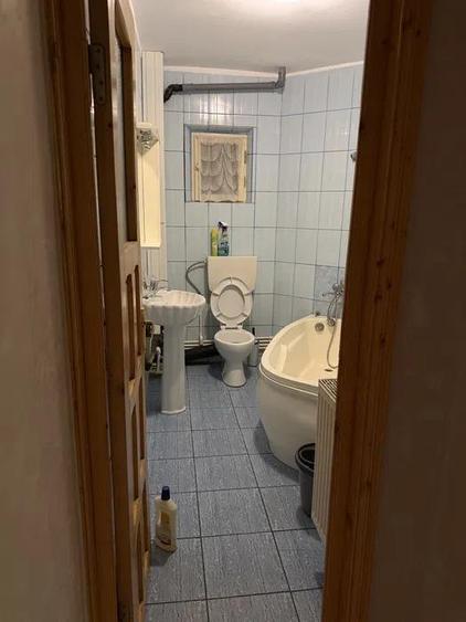 Apartament cu 2 camere decomandat, mobilat în Nicolina