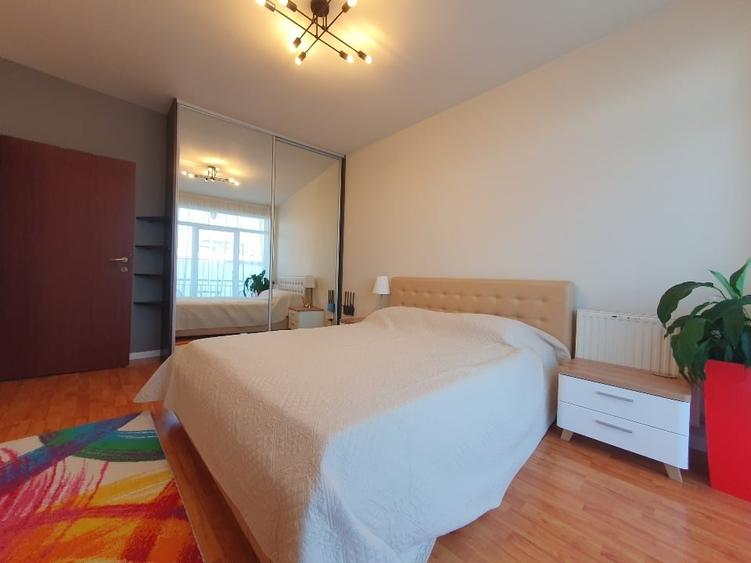 Apartament cu 2 camere decomandat, mobilat în Central