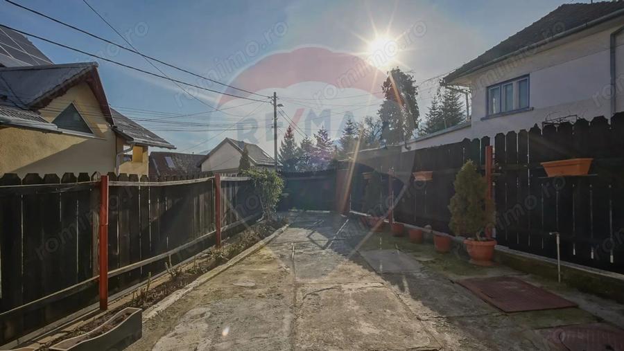 Casă cu Teren 145 Mp în Dârste