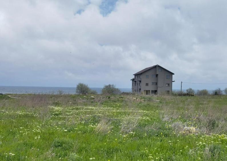 Teren de 12600 mp, în Costinești