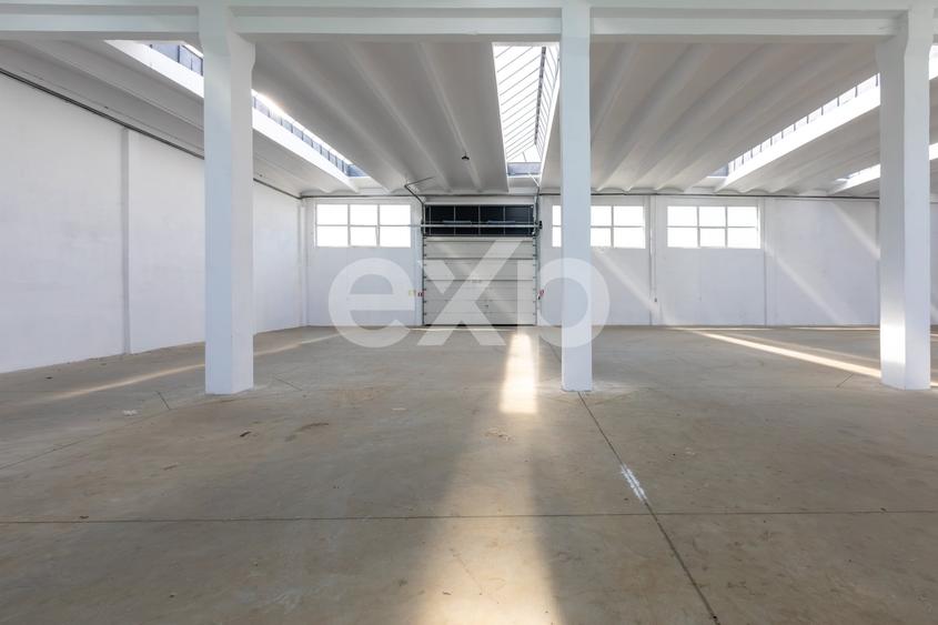 Spațiu industrial, de 1,001.5999755859 mp, în Calea Moinești