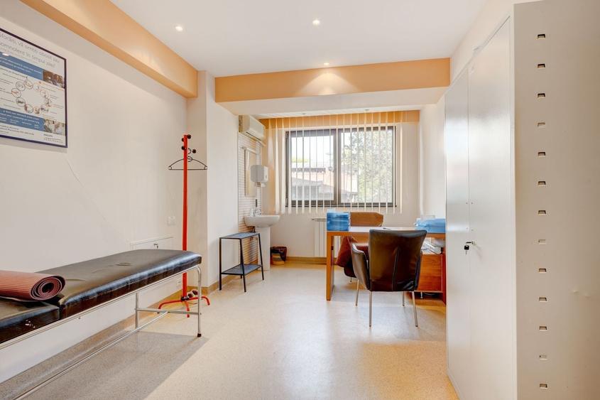 Apartament cu 7 camere decomandat, mobilat în Dorobanți