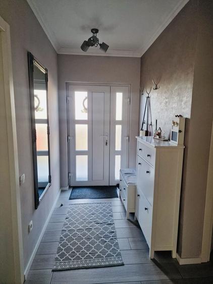 Duplex cu 4 camere cu Canalizare în Centura