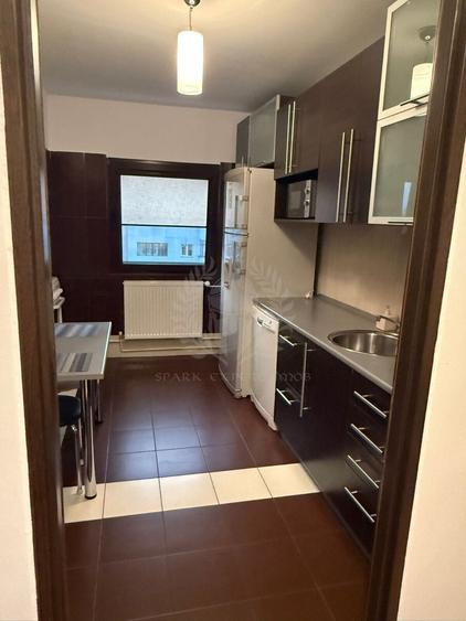 Apartament cu 2 camere decomandat, mobilat în Cantacuzino