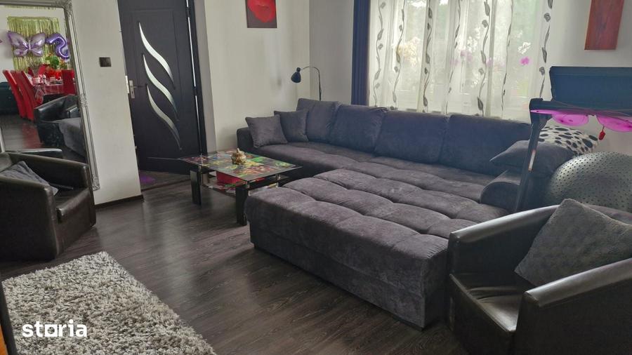 Casă cu 5 camere cu Teren 740 Mp în Central
