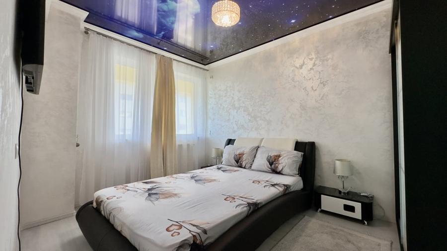 Apartament cu 3 camere decomandat, mobilat în Central