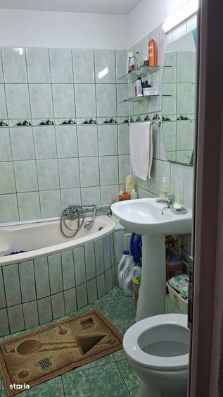 Apartament cu 3 camere în Giurgiului