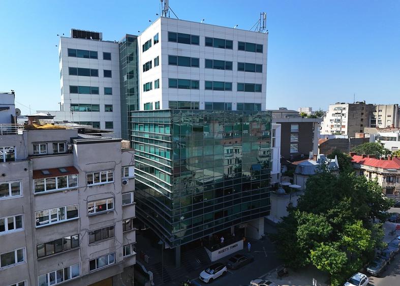 Birou, de 7,000 mp, în Universitate
