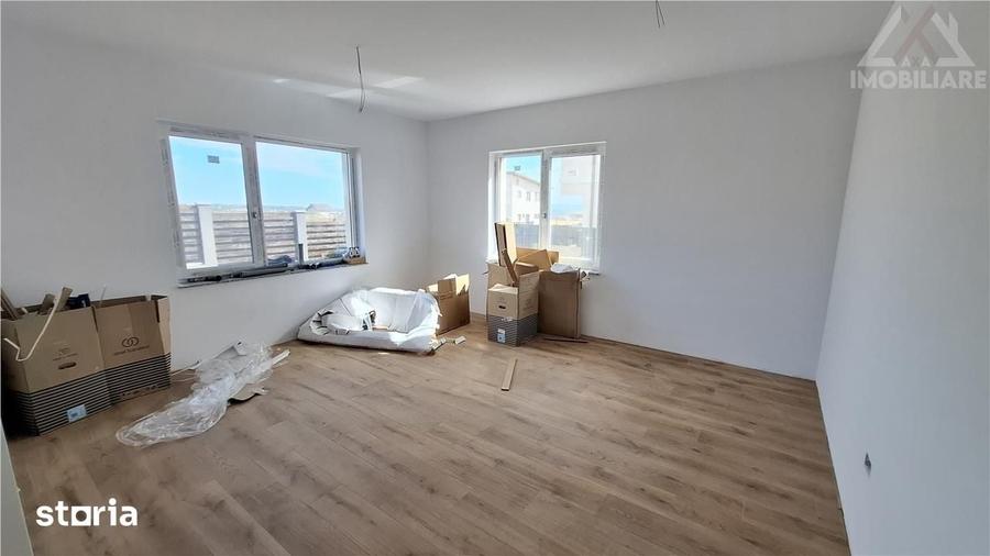 Casă cu 4 camere cu Teren 400 Mp în Rediu