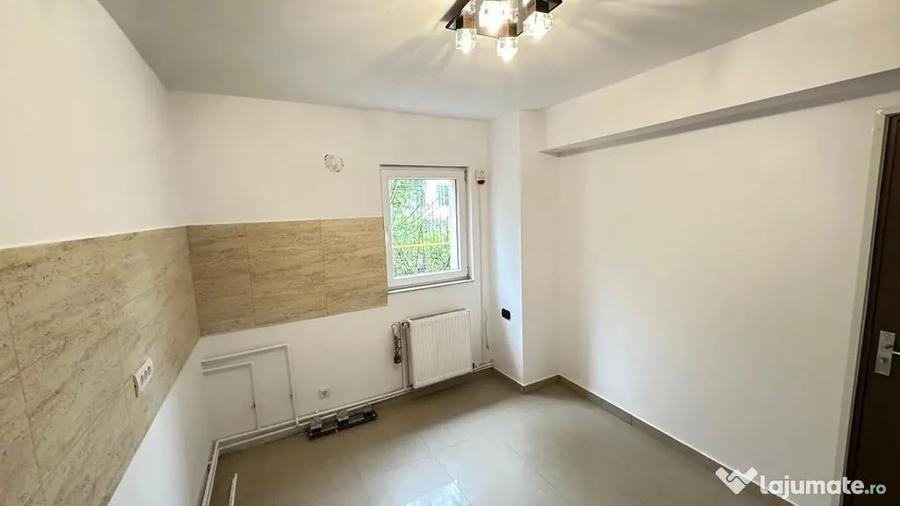Casă cu 3 camere cu Teren 1397 Mp în Ștefănești