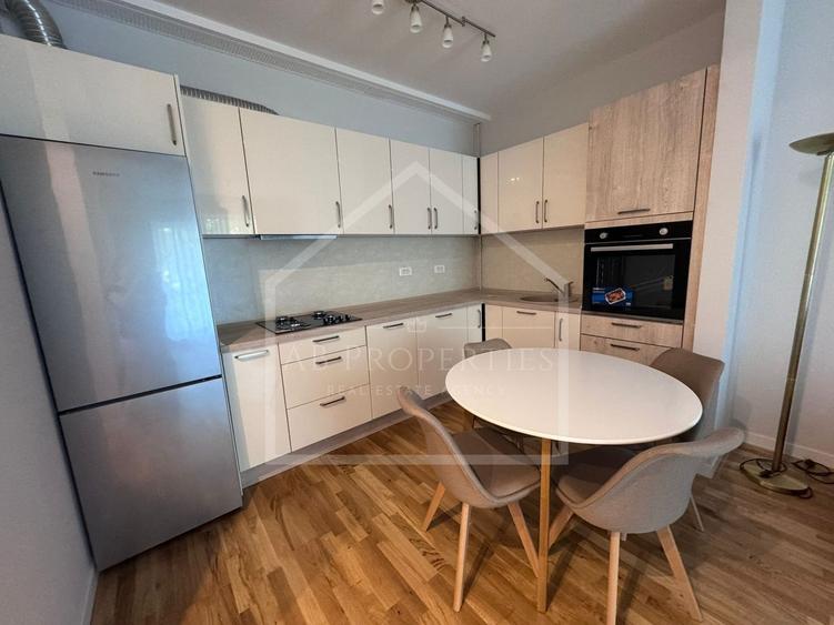 Apartament cu 2 camere decomandat, mobilat în Străulești