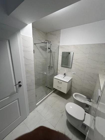 Apartament cu 3 camere decomandat în Miroslava