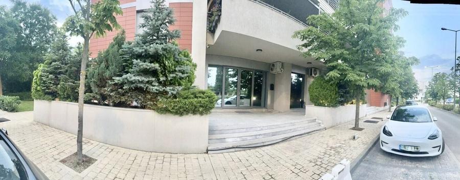 Spațiu comercial, de 308 mp, în Băneasa