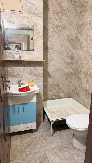 Apartament cu 4 camere decomandat în Sud-Vest