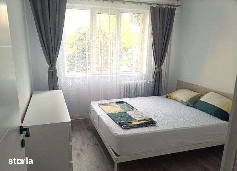 Apartament cu 2 camere decomandat în Titan