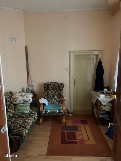 Casă cu 3 camere cu Teren 532 Mp în Central