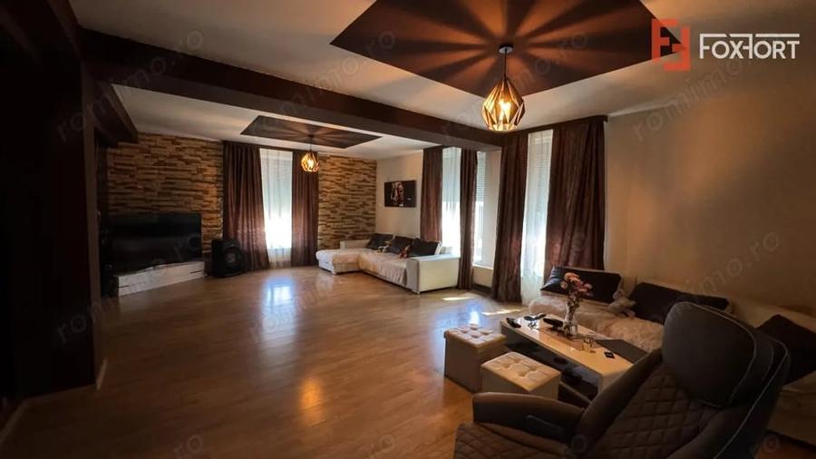 Apartament cu 4 camere, mobilat în Dâmbovița